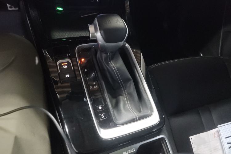 Used BAIC Off-Road BJ30 2021 1.5T Wolf Xiaomei Edition Gear Lever