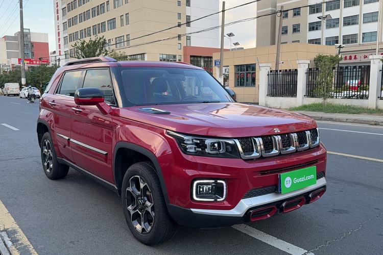 Used BAIC Off-Road BJ30 2021 1.5T Wolf Xiaoye Edition Front Right 45 Deg