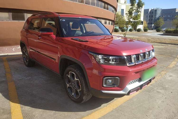 Used BAIC Off-Road BJ30 2021 1.5T Wolf Xiaoye Edition Front Right 45 Deg