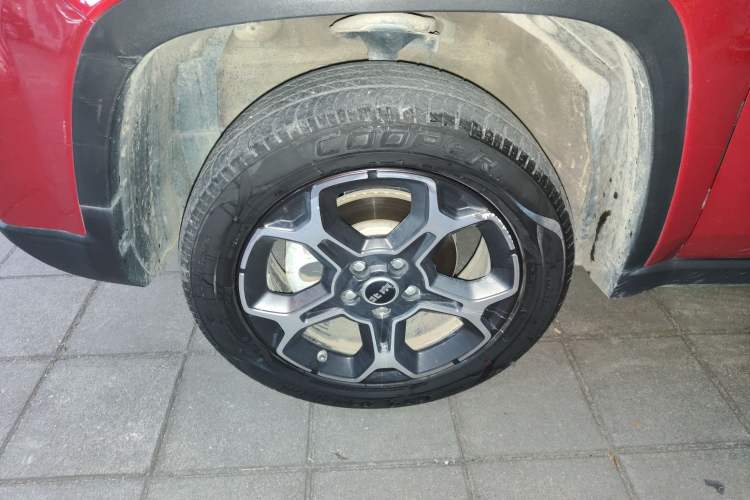 Used BAIC Off-Road BJ30 2021 1.5T Wolf Xiaoben Edition Left Front Wheel Hub