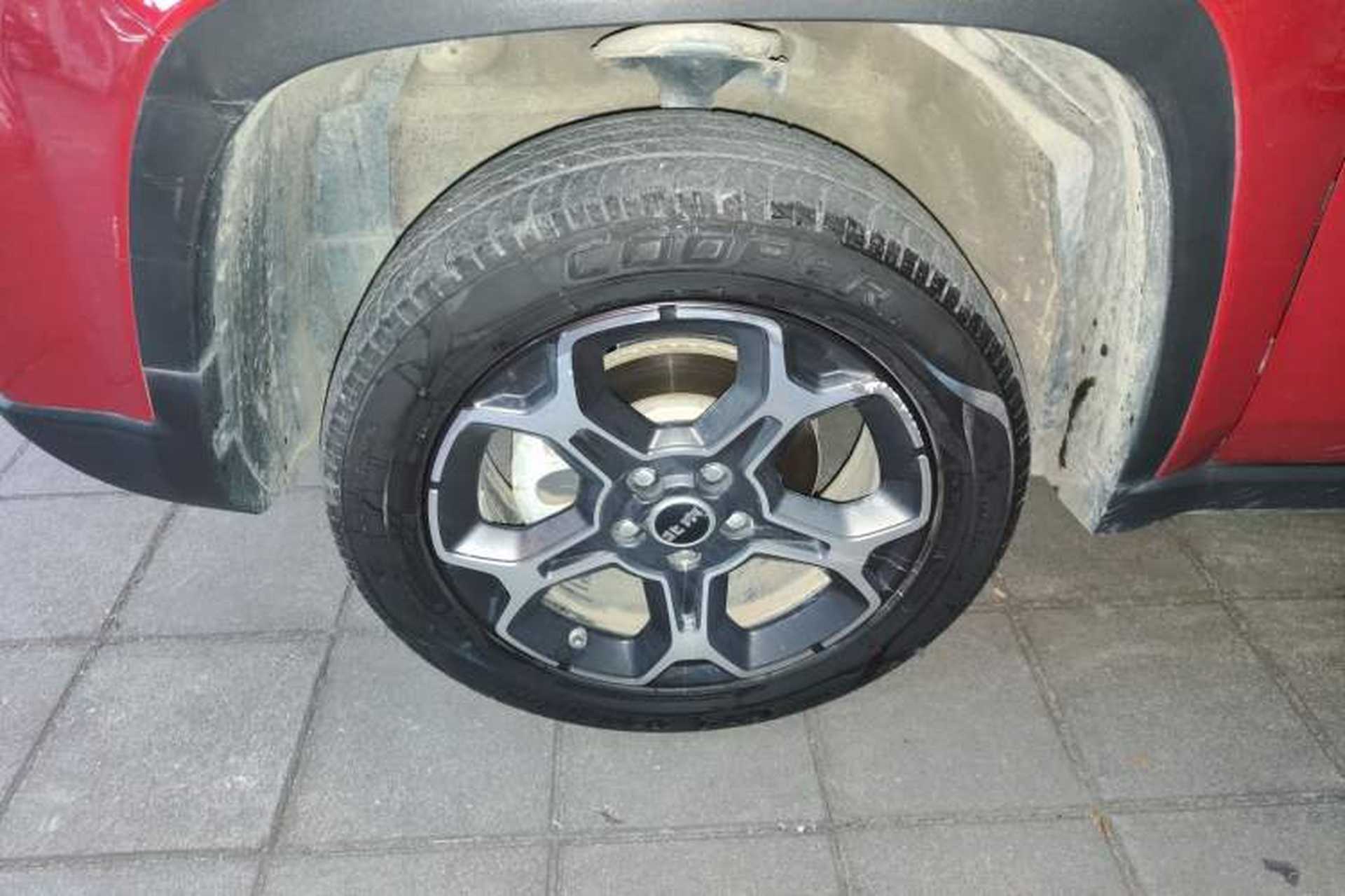 Used BAIC Off-Road BJ30 2021 1.5T Wolf Xiaoben Edition Left Front Wheel Hub