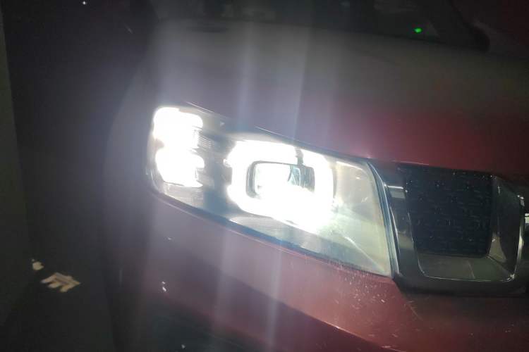 Used BAIC Off-Road BJ30 2021 1.5T Wolf Xiaoye Edition Right Front Headlight