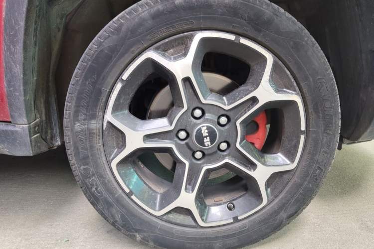 Used BAIC Off-Road BJ30 2021 1.5T Wolf Xiaoye Edition Right Front Wheel Hub