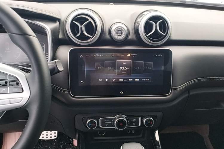 Used BAIC Off-Road BJ30 2021 1.5T Wolf Xiaoben Edition Audio And AC Panel