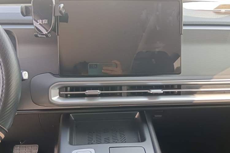 Used BAIC Off-Road BJ30 2024 1.5T Magic Electric Drive Advanced Version Audio And AC Panel
