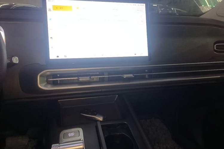 Used BAIC Off-Road BJ30 2024 1.5T Light Wilderness Air Edition Audio And AC Panel
