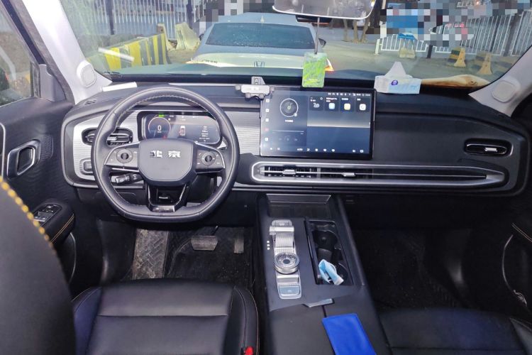 Used BAIC Off-Road BJ30 2024 1.5T Magic Electric Drive Advanced Version Center Console
