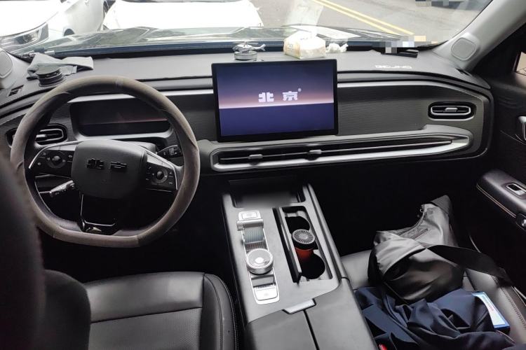 Used BAIC Off-Road BJ30 2024 1.5T Magic Electric Drive Advanced Version Center Console