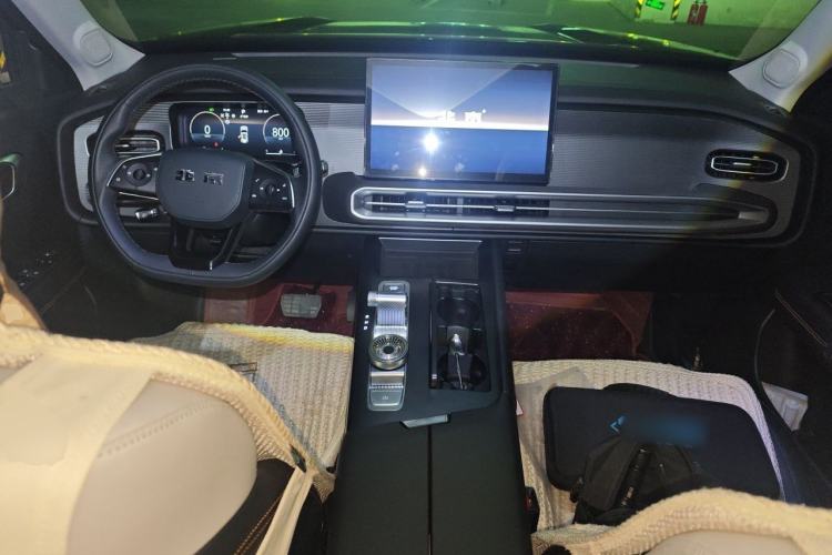 Used BAIC Off-Road BJ30 2024 1.5T Light Wilderness Pro Edition Center Console