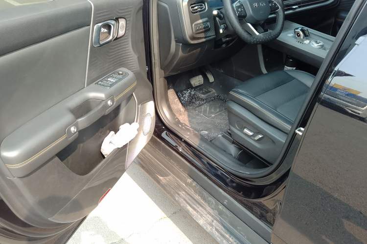 Used BAIC Off-Road BJ30 2024 1.5T Magic Electric Drive Advanced Version Driver Seat