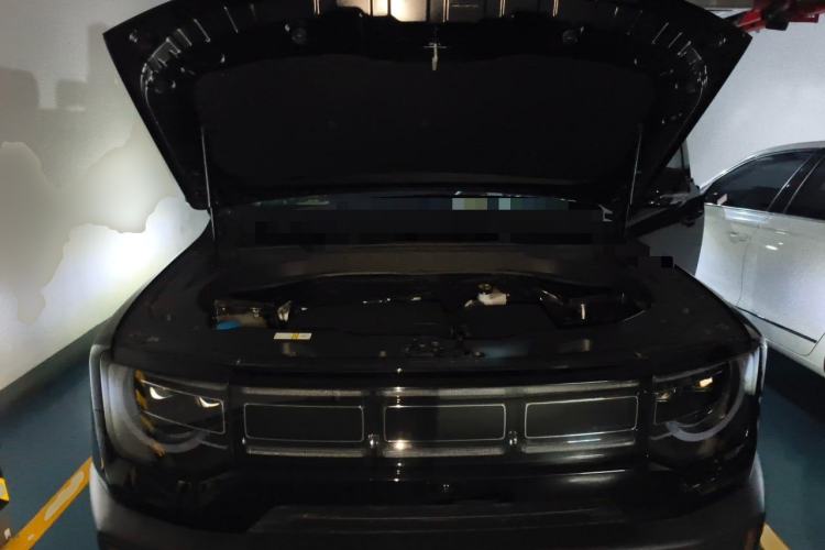 Used BAIC Off-Road BJ30 2024 1.5T Magic Electric Drive Advanced Version Engine Bay