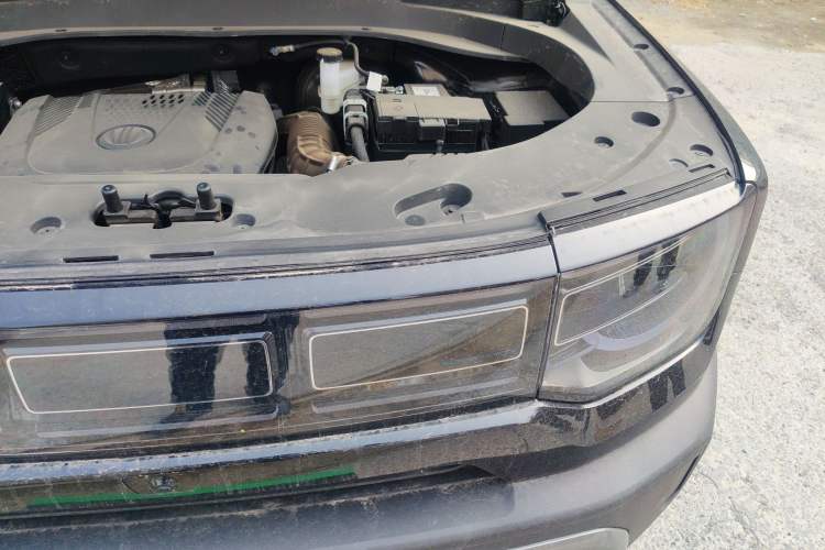 Used BAIC Off-Road BJ30 2024 1.5T Light Wilderness Pro Edition Engine Bay Left