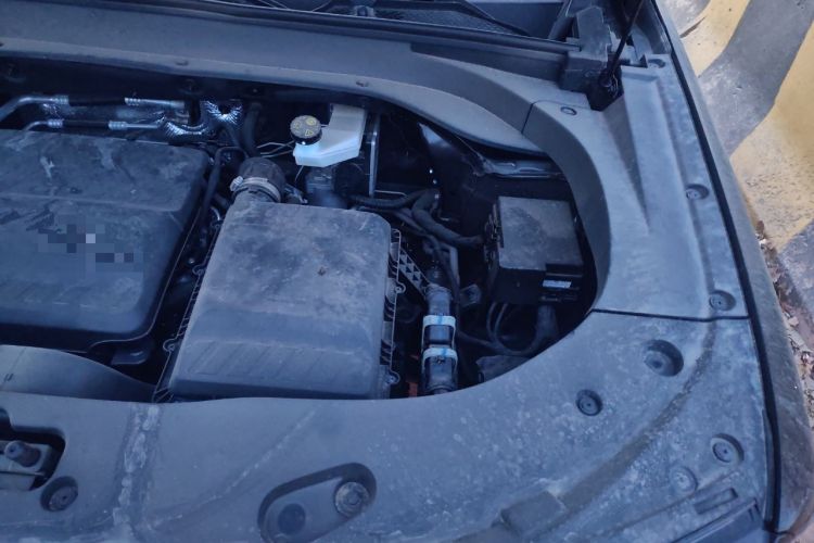 Used BAIC Off-Road BJ30 2024 1.5T Magic Electric Drive Advanced Version Engine Bay Left