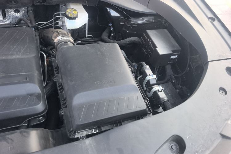 Used BAIC Off-Road BJ30 2024 1.5T Magic Electric Drive Advanced Version Engine Bay Left