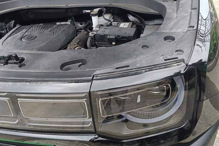 Used BAIC Off-Road BJ30 2024 1.5T Light Wilderness Pro Edition Engine Bay Left