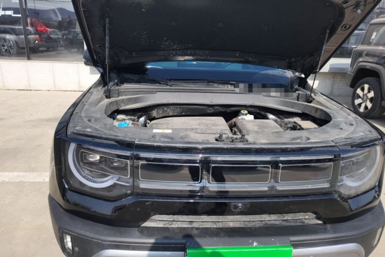 Used BAIC Off-Road BJ30 2024 1.5T Magic Electric Drive Advanced Version Engine Bay Right
