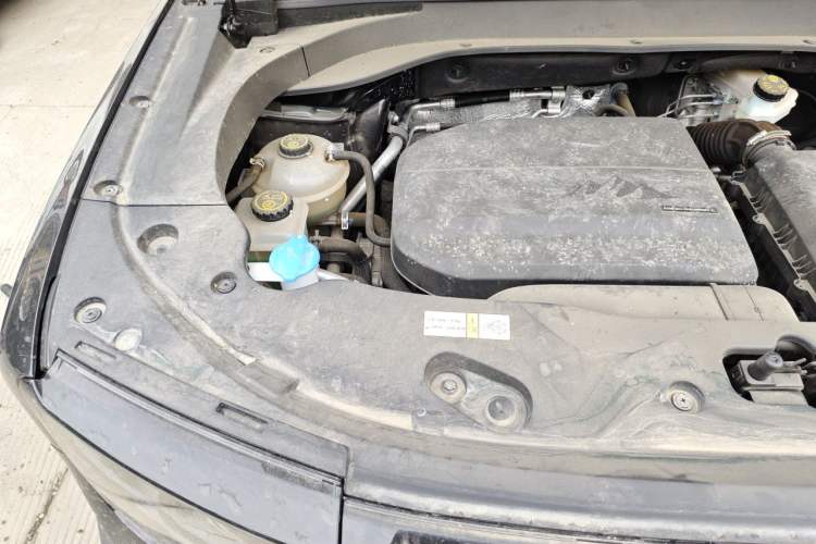 Used BAIC Off-Road BJ30 2024 1.5T Magic Electric Drive Advanced Version Engine Bay Right