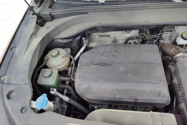 Used BAIC Off-Road BJ30 2024 1.5T Magic Electric Drive Advanced Version Engine Bay Right