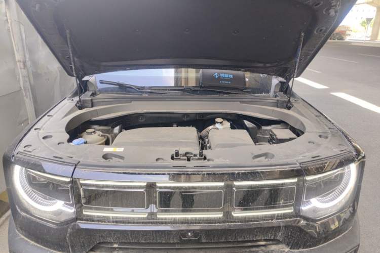 Used BAIC Off-Road BJ30 2024 1.5T Magic Electric Drive Advanced Version Engine Bay
