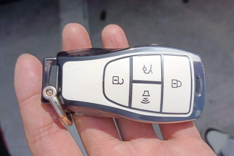 Used BAIC Off-Road BJ30 2024 1.5T Magic Electric Drive Advanced Version Interior 1