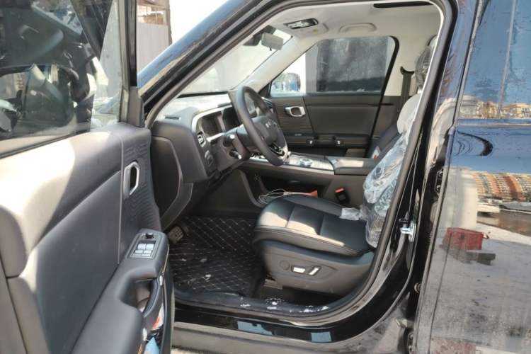 Used BAIC Off-Road BJ30 2024 1.5T Light Wilderness Pro Edition Interior 4