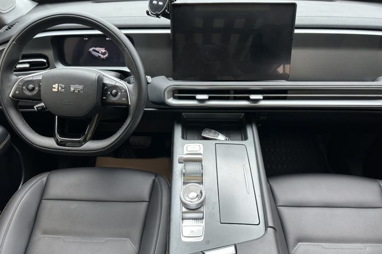 Used BAIC Off-Road BJ30 2024 1.5T Magic Electric Drive Advanced Version Interior 4