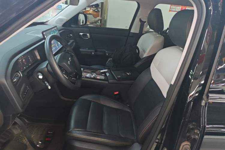 Used BAIC Off-Road BJ30 2024 1.5T Magic Electric Drive Advanced Version Left Front Seat