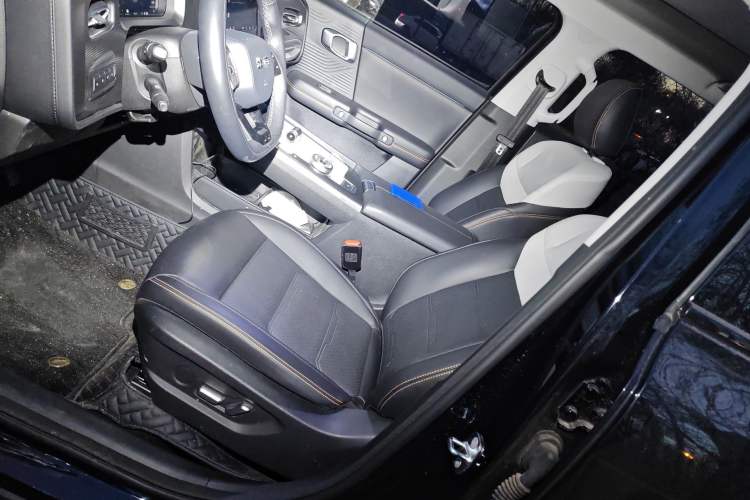 Used BAIC Off-Road BJ30 2024 1.5T Magic Electric Drive Advanced Version Left Front Seat