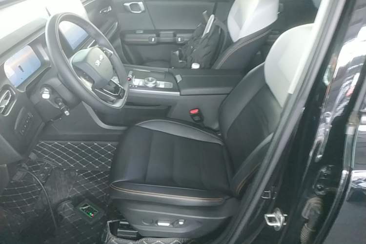 Used BAIC Off-Road BJ30 2024 1.5T Magic Electric Drive Advanced Version Left Front Seat
