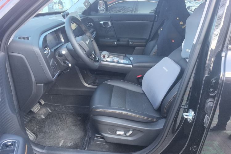 Used BAIC Off-Road BJ30 2024 1.5T Magic Electric Drive Advanced Version Left Front Seat