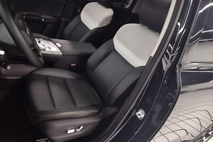 Used BAIC Off-Road BJ30 2024 1.5T Light Wilderness Pro Edition Left Front Seat