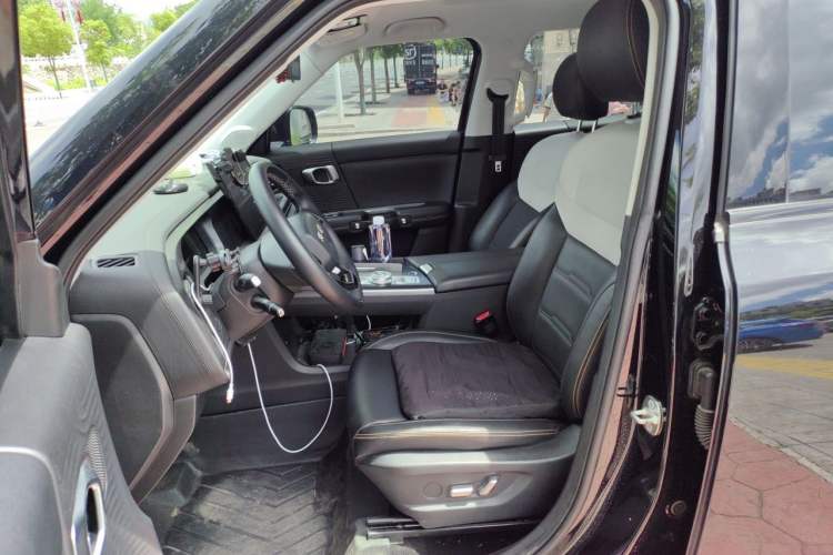 Used BAIC Off-Road BJ30 2024 1.5T Magic Electric Drive Advanced Version Left Front Seat