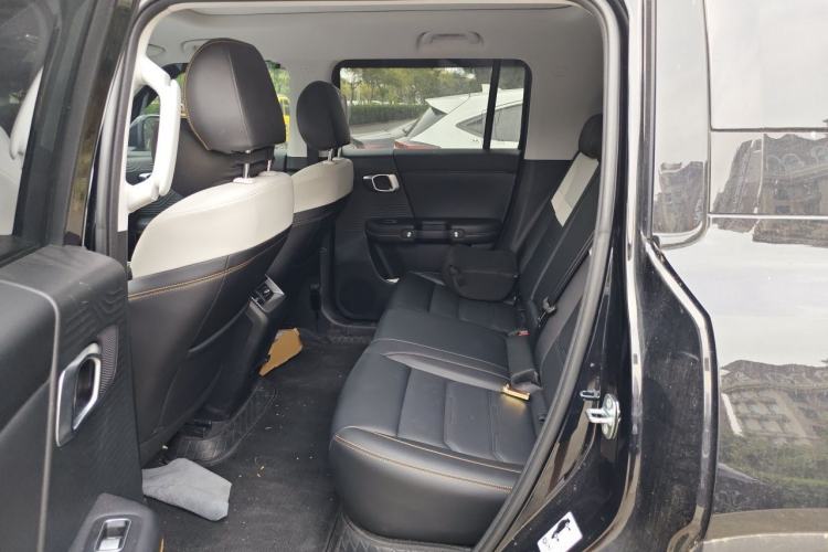 Used BAIC Off-Road BJ30 2024 1.5T Magic Electric Drive Advanced Version Left Rear Seat