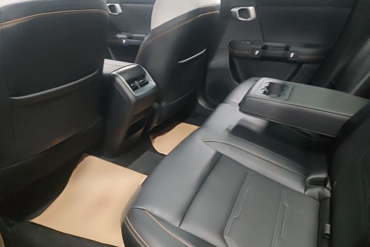 Used BAIC Off-Road BJ30 2024 1.5T Magic Electric Drive Standard Edition Left Rear Seat