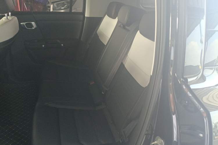 Used BAIC Off-Road BJ30 2024 1.5T Magic Electric Drive Advanced Version Left Rear Seat
