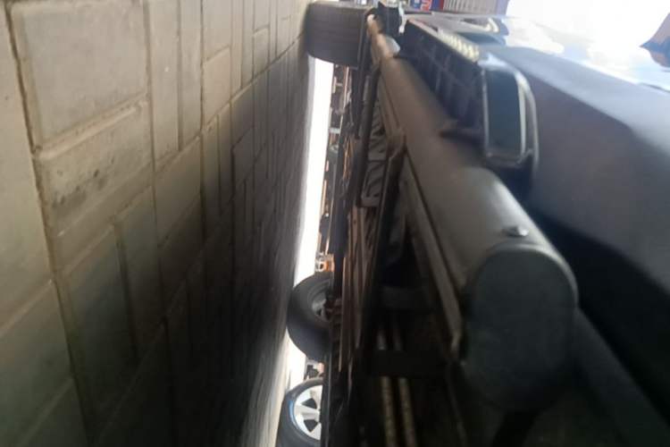 Used BAIC Off-Road BJ30 2024 1.5T Magic Electric Drive Advanced Version Left Side Sill