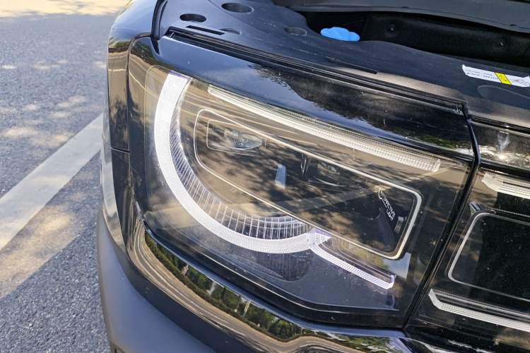 Used BAIC Off-Road BJ30 2024 1.5T Magic Electric Drive Advanced Version Right Front Headlight