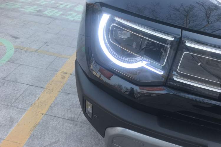 Used BAIC Off-Road BJ30 2024 1.5T Magic Electric Drive Advanced Version Right Front Headlight