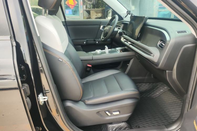 Used BAIC Off-Road BJ30 2024 1.5T Magic Electric Drive Advanced Version Right Front Seat