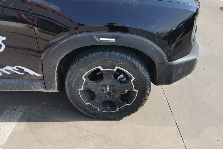 Used BAIC Off-Road BJ30 2024 1.5T Magic Electric Drive Advanced Version Right Front Wheel Hub