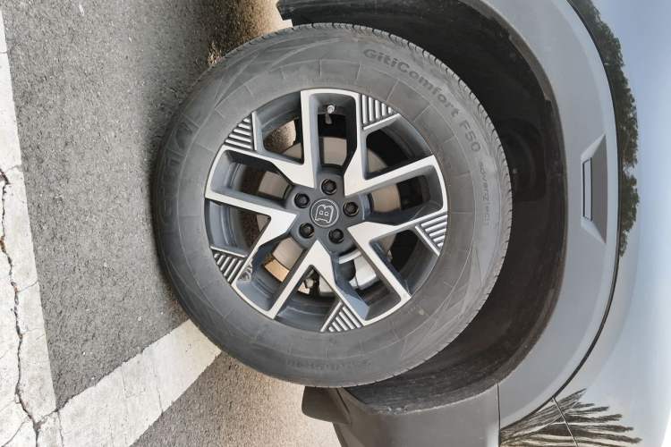 Used BAIC Off-Road BJ30 2024 1.5T Light Wilderness Pro Edition Right Front Wheel Hub