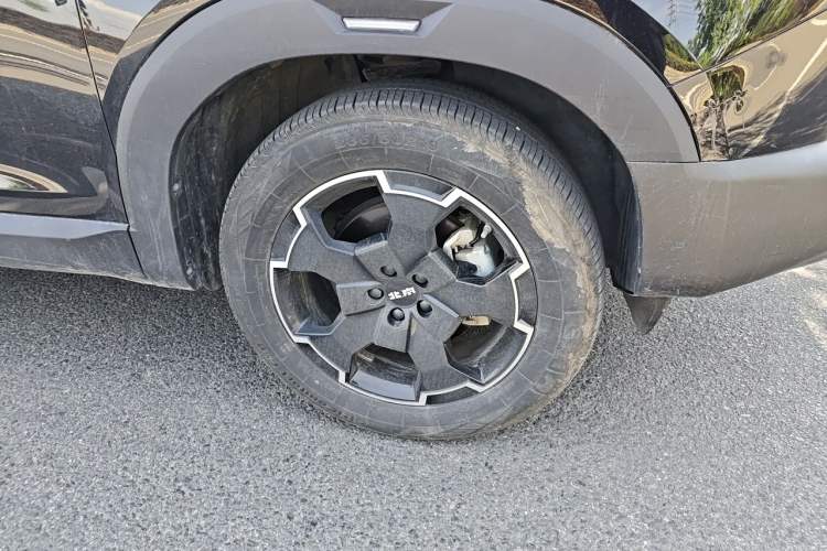 Used BAIC Off-Road BJ30 2024 1.5T Magic Electric Drive Advanced Version Right Front Wheel Hub