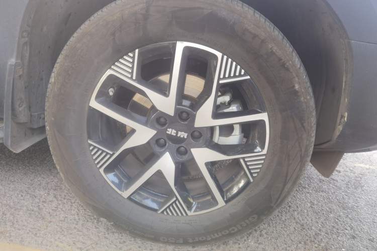 Used BAIC Off-Road BJ30 2024 1.5T Light Wilderness Pro Edition Right Front Wheel Hub