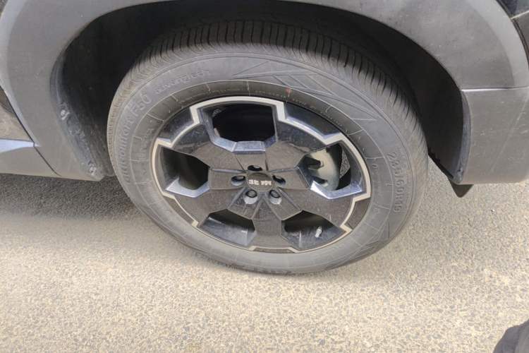 Used BAIC Off-Road BJ30 2024 1.5T Magic Electric Drive Advanced Version Right Front Wheel Hub