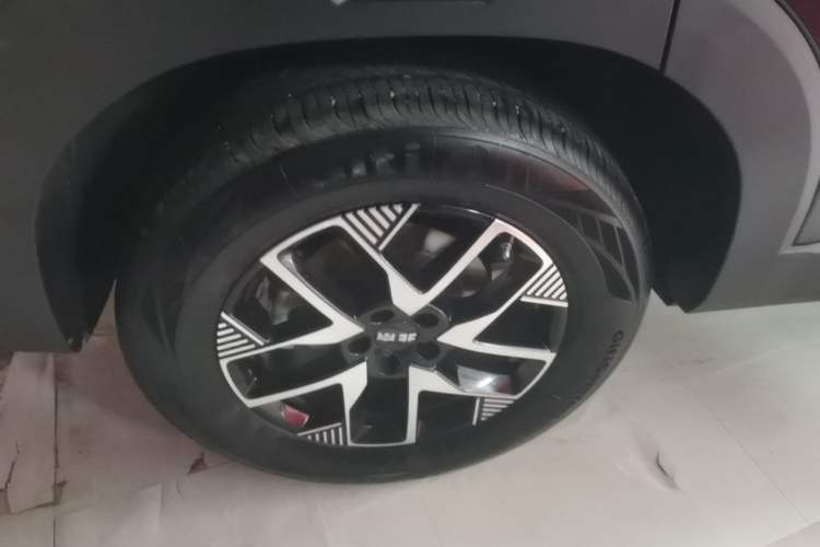 Used BAIC Off-Road BJ30 2024 1.5T Light Wilderness Pro Edition Right Rear Wheel Hub