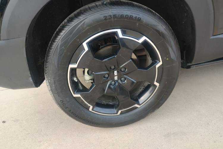 Used BAIC Off-Road BJ30 2024 1.5T Magic Electric Drive Advanced Version Right Rear Wheel Hub