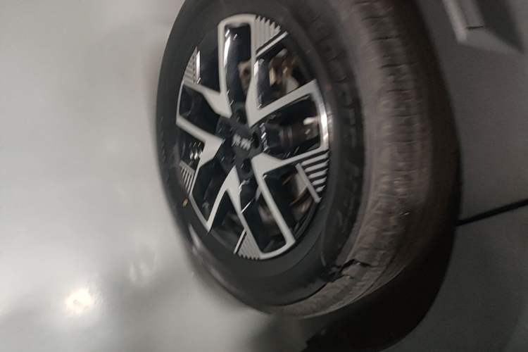 Used BAIC Off-Road BJ30 2024 1.5T Magic Electric Drive Standard Edition Right Rear Wheel Hub