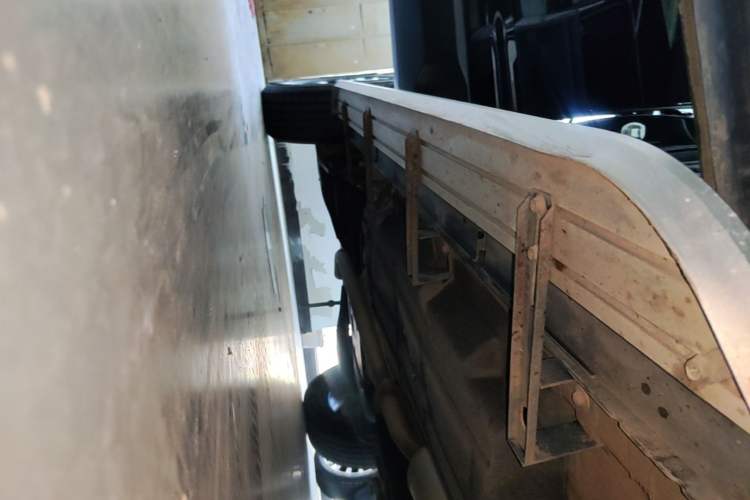 Used BAIC Off-Road BJ30 2024 1.5T Magic Electric Drive Standard Edition Right Side Sill