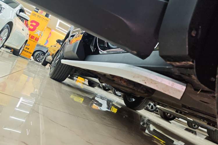 Used BAIC Off-Road BJ30 2024 1.5T Light Wilderness Pro Edition Right Side Sill