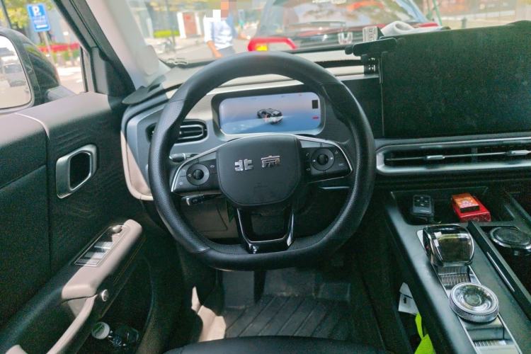 Used BAIC Off-Road BJ30 2024 1.5T Magic Electric Drive Advanced Version Steering Wheel